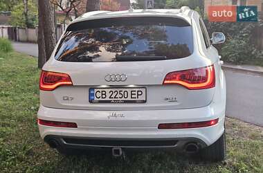 Внедорожник / Кроссовер Audi Q7 2013 в 