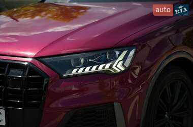 Внедорожник / Кроссовер Audi Q7 2019 в 