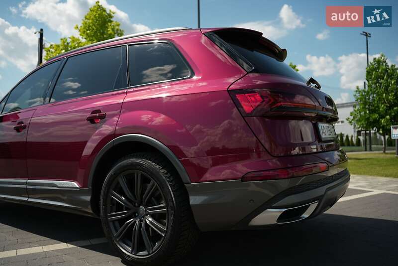 Позашляховик / Кросовер Audi Q7 2019 в Мукачевому