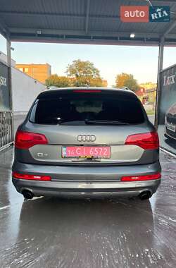 Внедорожник / Кроссовер Audi Q7 2013 в 