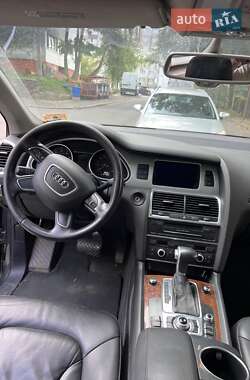 Внедорожник / Кроссовер Audi Q7 2013 в 