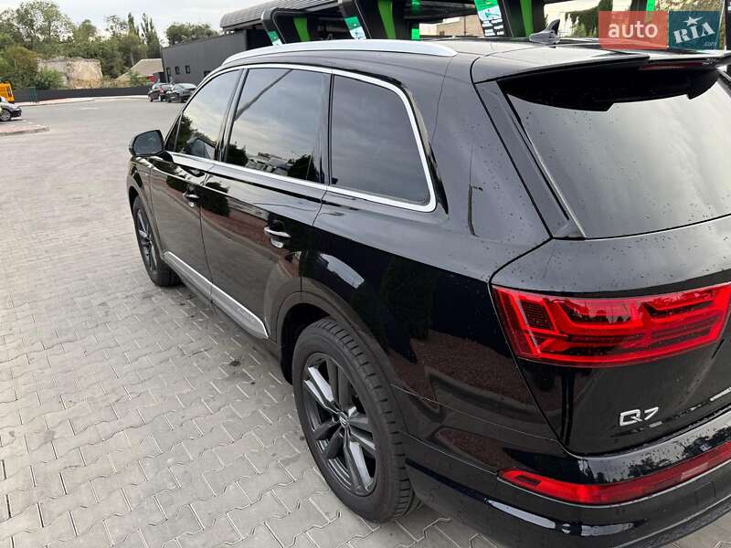 Внедорожник / Кроссовер Audi Q7 2016 в Одессе