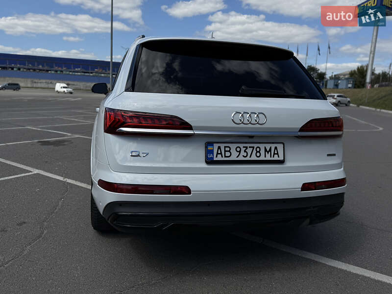 Позашляховик / Кросовер Audi Q7 2020 в Вінниці