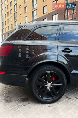Внедорожник / Кроссовер Audi Q7 2009 в 