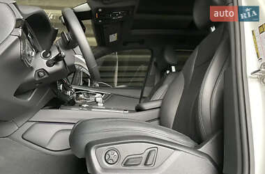 Внедорожник / Кроссовер Audi Q7 2017 в 
