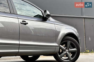 Внедорожник / Кроссовер Audi Q7 2013 в 