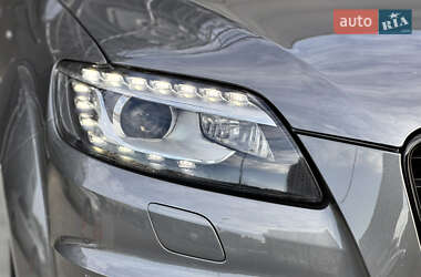 Внедорожник / Кроссовер Audi Q7 2013 в 