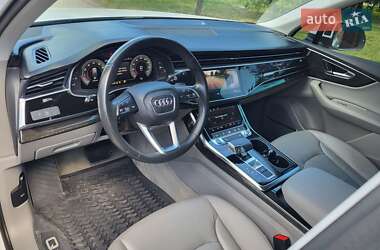 Внедорожник / Кроссовер Audi Q7 2022 в 