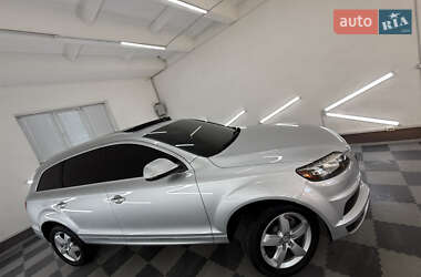 Внедорожник / Кроссовер Audi Q7 2013 в 