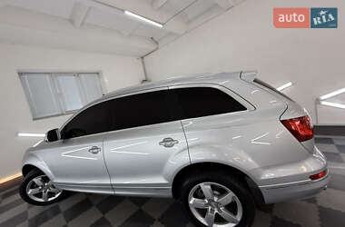 Внедорожник / Кроссовер Audi Q7 2013 в 