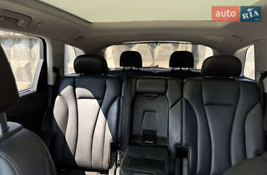 Внедорожник / Кроссовер Audi Q7 2017 в 