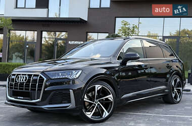 Внедорожник / Кроссовер Audi Q7 2020 в Ужгороде