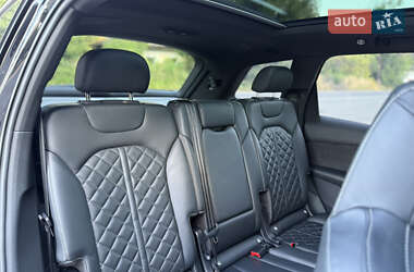 Внедорожник / Кроссовер Audi Q7 2020 в 