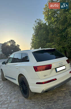 Внедорожник / Кроссовер Audi Q7 2018 в 