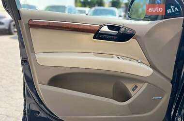 Внедорожник / Кроссовер Audi Q7 2014 в 