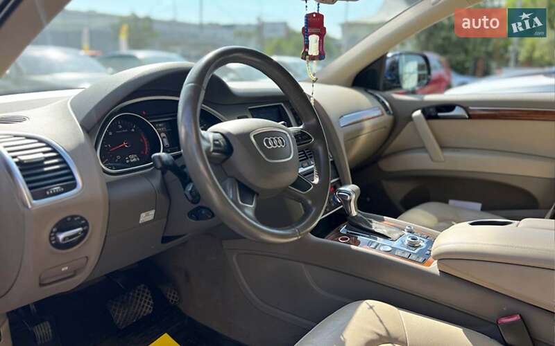 Позашляховик / Кросовер Audi Q7 2014 в Івано-Франківську