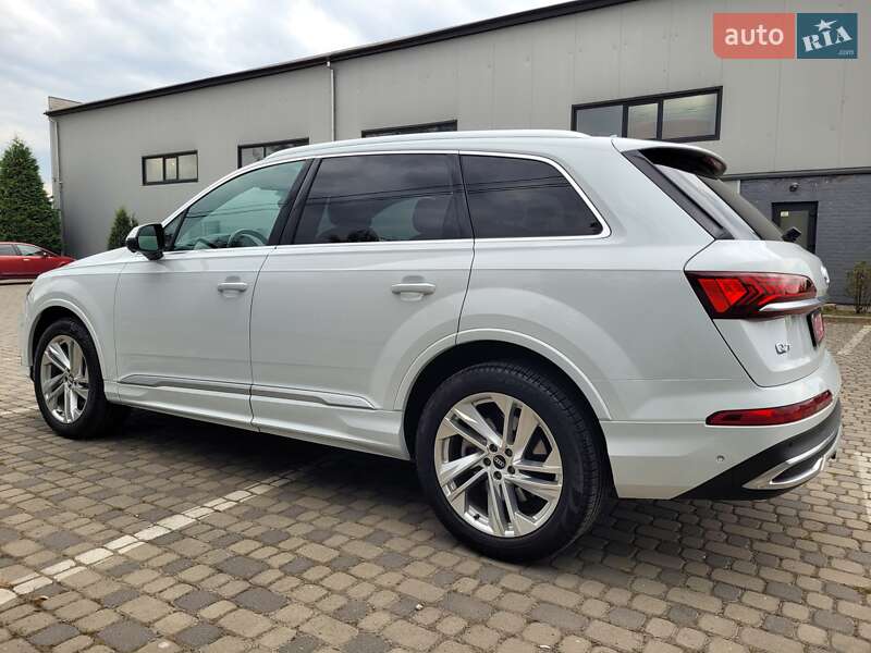 Внедорожник / Кроссовер Audi Q7 2020 в Ивано-Франковске