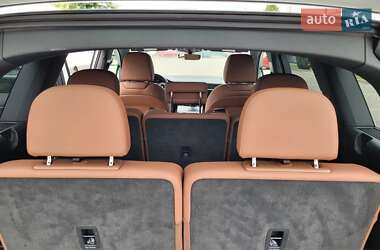 Внедорожник / Кроссовер Audi Q7 2020 в 