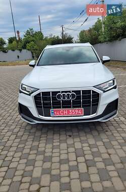 Внедорожник / Кроссовер Audi Q7 2020 в 