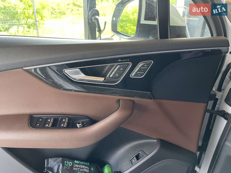 Позашляховик / Кросовер Audi Q7 2017 в Гореничах фото 32 Позашляховик / Кросовер Audi Q7 2017 в Гореничах