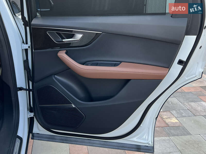 Позашляховик / Кросовер Audi Q7 2023 в Києві фото 21 Позашляховик / Кросовер Audi Q7 2023 в Києві