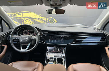 Внедорожник / Кроссовер Audi Q7 2023 в 