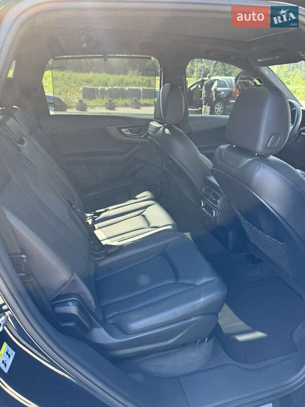 Позашляховик / Кросовер Audi Q7 2016 в Ірпені