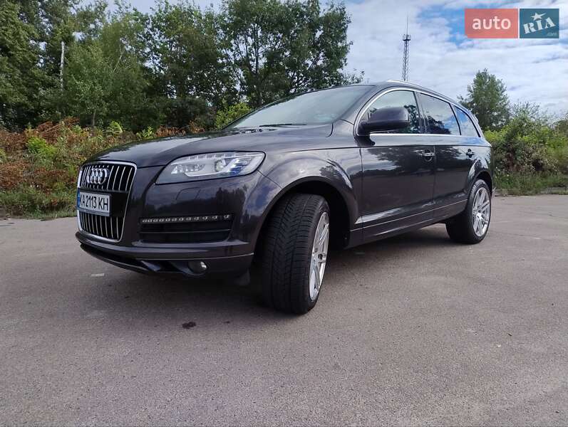 Внедорожник / Кроссовер Audi Q7 2009 в 