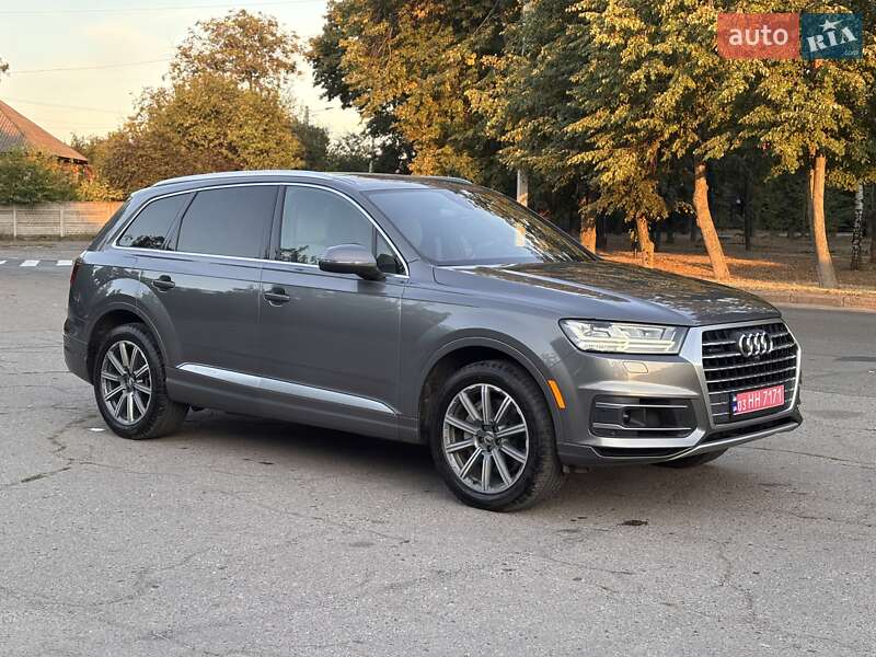 Внедорожник / Кроссовер Audi Q7 2017 в Киеве