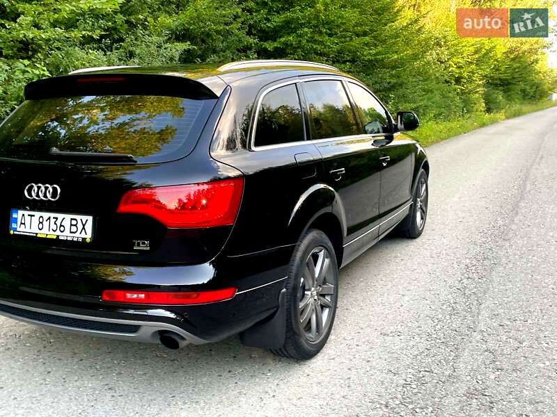 Позашляховик / Кросовер Audi Q7 2010 в Івано-Франківську