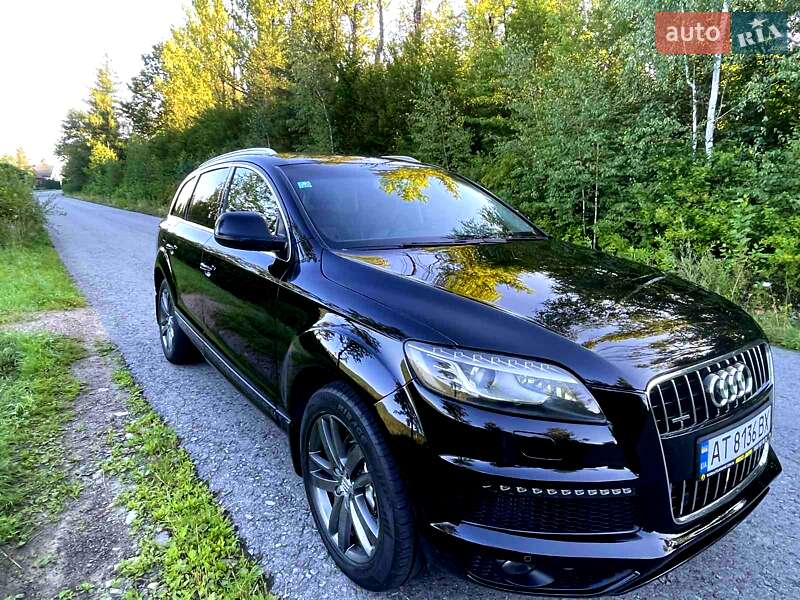 Позашляховик / Кросовер Audi Q7 2010 в Івано-Франківську
