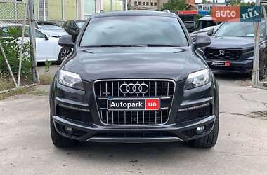 Внедорожник / Кроссовер Audi Q7 2013 в 