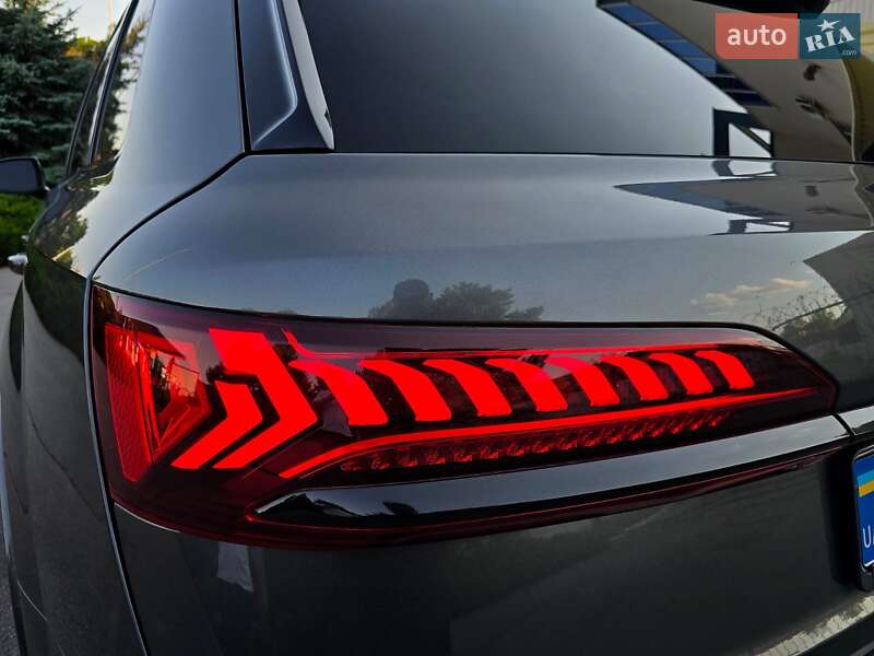 Позашляховик / Кросовер Audi Q7 2020 в Полтаві