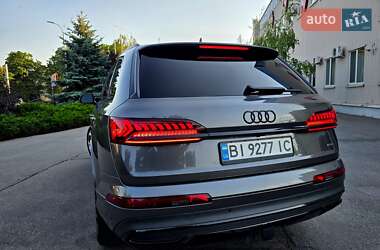 Внедорожник / Кроссовер Audi Q7 2020 в 