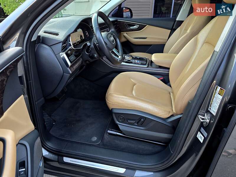 Позашляховик / Кросовер Audi Q7 2020 в Полтаві