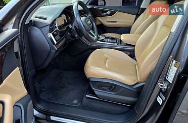 Внедорожник / Кроссовер Audi Q7 2020 в 