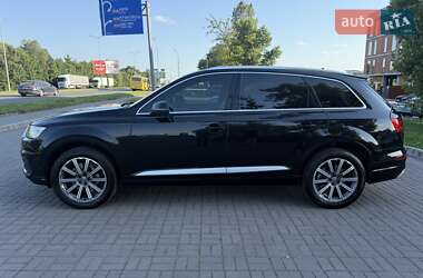 Внедорожник / Кроссовер Audi Q7 2017 в 