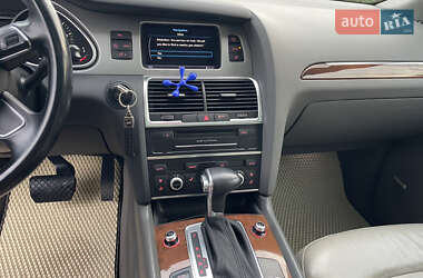 Внедорожник / Кроссовер Audi Q7 2014 в 