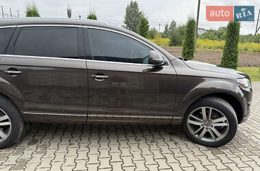 Внедорожник / Кроссовер Audi Q7 2014 в 
