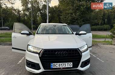 Позашляховик / Кросовер Audi Q7 2016 в 