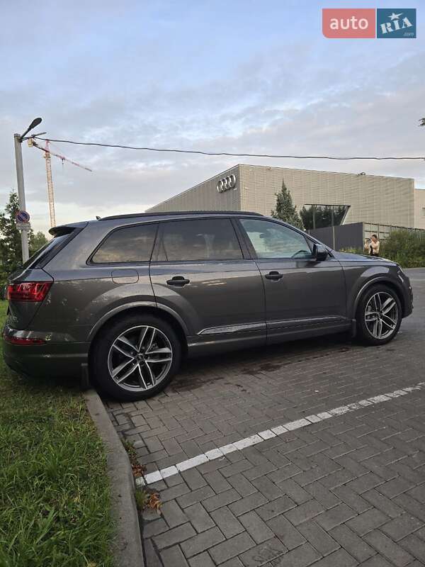 Внедорожник / Кроссовер Audi Q7 2018 в Львове