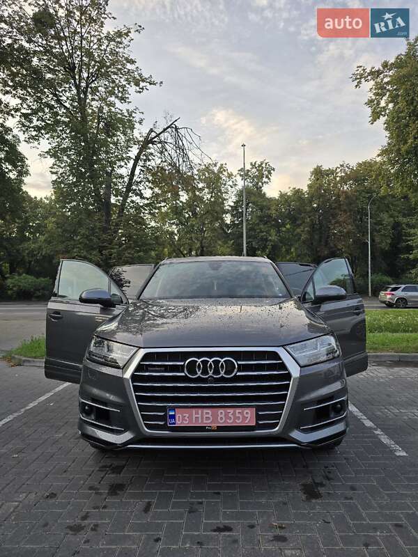 Внедорожник / Кроссовер Audi Q7 2018 в Львове