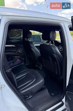 Внедорожник / Кроссовер Audi Q7 2011 в 
