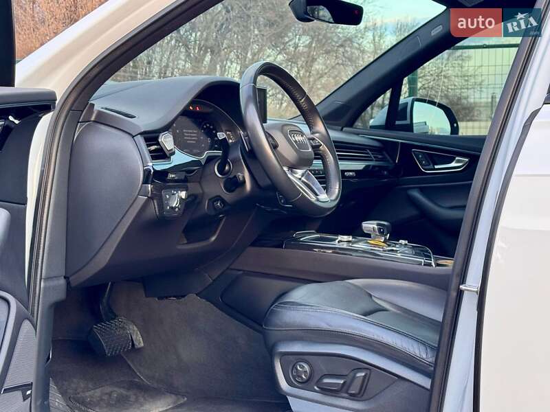 Внедорожник / Кроссовер Audi Q7 2018 в Запорожье фото 14 Внедорожник / Кроссовер Audi Q7 2018 в Запорожье