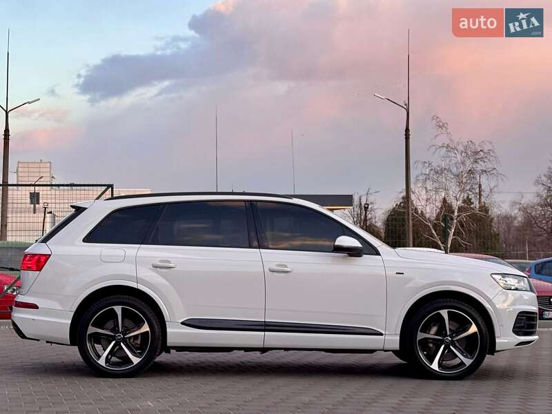 Внедорожник / Кроссовер Audi Q7 2018 в Запорожье фото 18 Внедорожник / Кроссовер Audi Q7 2018 в Запорожье