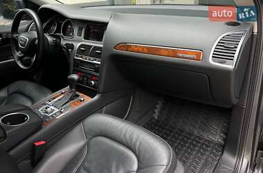 Позашляховик / Кросовер Audi Q7 2014 в 