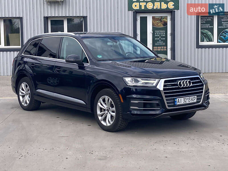 Позашляховик / Кросовер Audi Q7 2017 в Києві