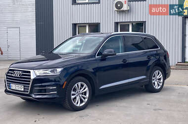 Внедорожник / Кроссовер Audi Q7 2017 в 