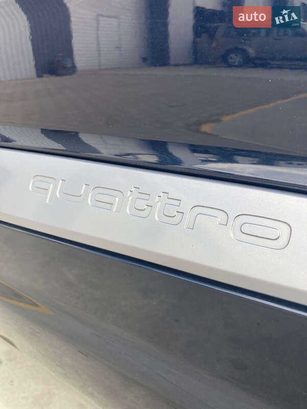 Позашляховик / Кросовер Audi Q7 2017 в Києві