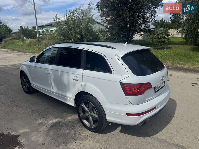 Внедорожник / Кроссовер Audi Q7 2014 в Львове